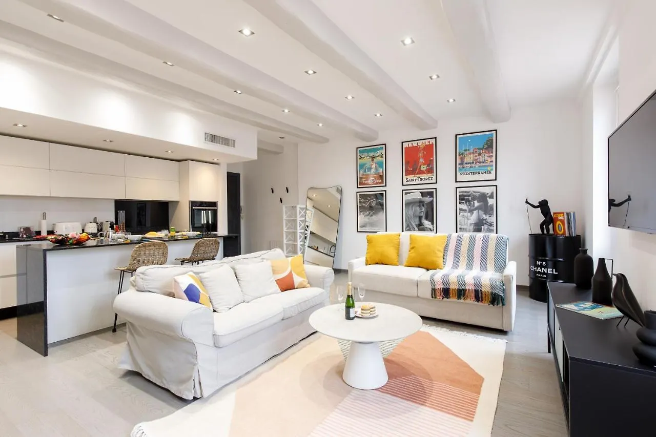 Apartamento Ginabelayourhosthelper Saint-Tropez