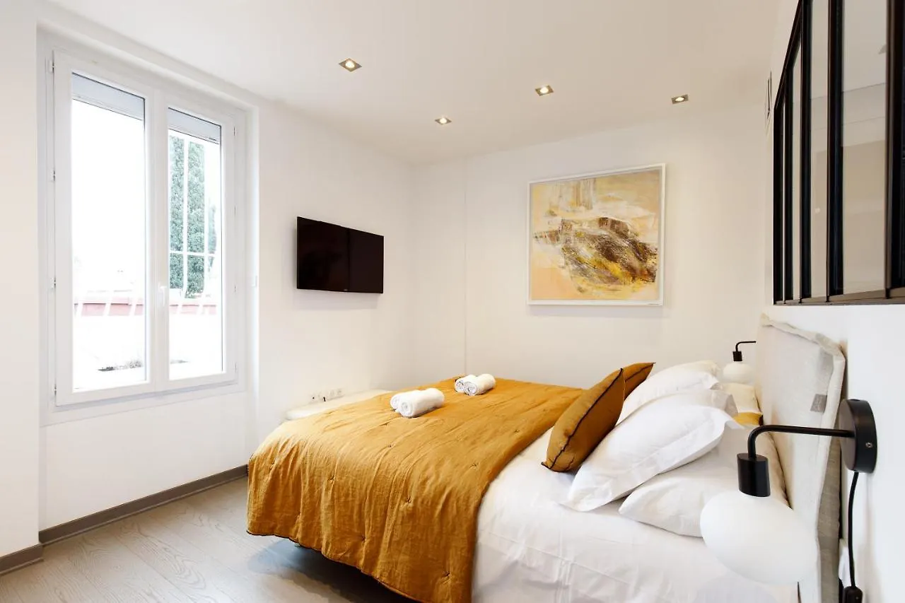 Apartment Ginabelayourhosthelper Saint-Tropez